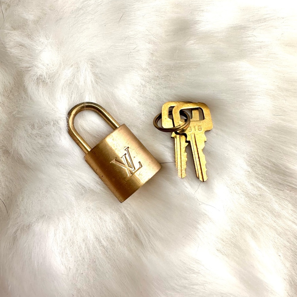 Louis Vuitton Authentic Lock and Key